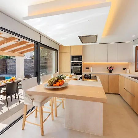 Ana To Rent In By Js 别墅 *